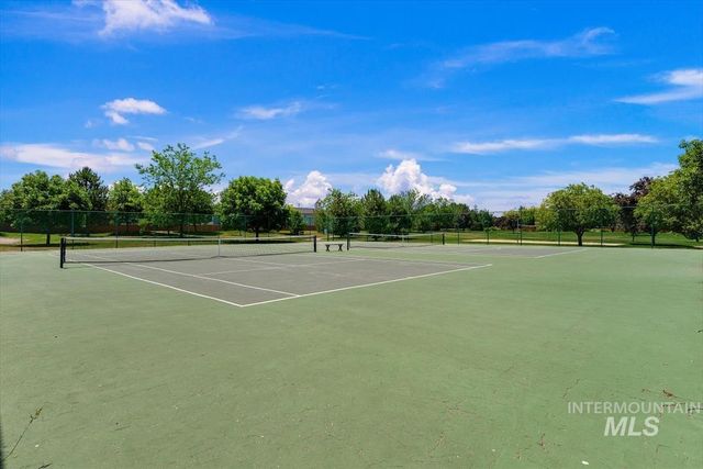 9553 W Trestlewood Dr, Boise, ID 83709