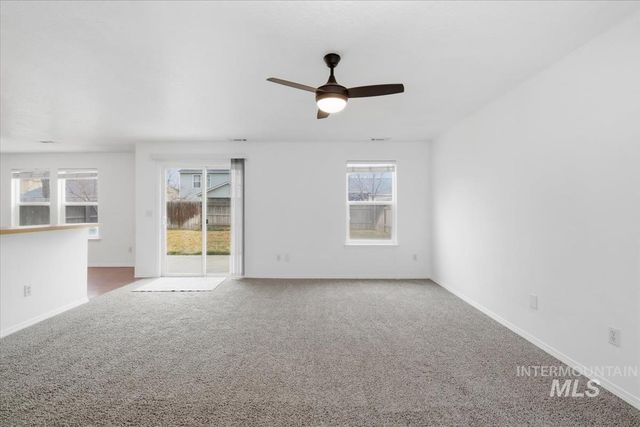 9553 W Trestlewood Dr, Boise, ID 83709