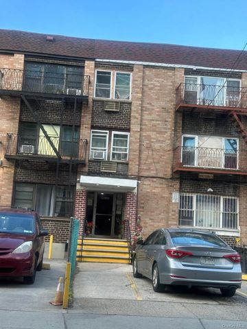 8549 168th Street, Jamaica Hills, NY 11432