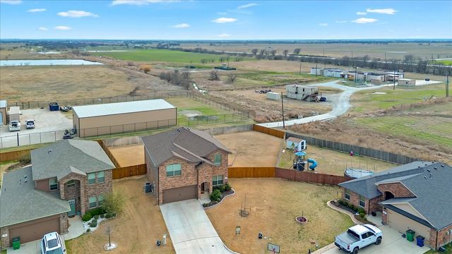 300 Fairgrounds Lane, Ponder, TX 76259