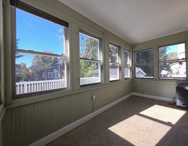 35 Ruskindale Rd, Boston, MA 02136