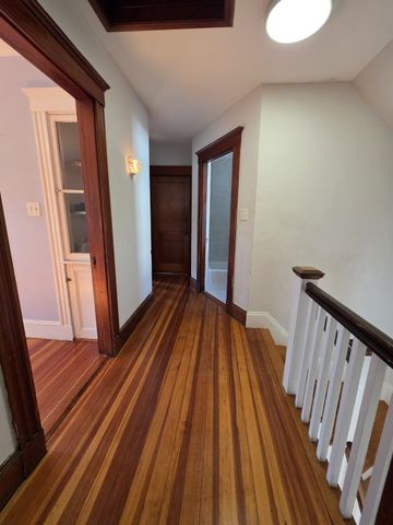 35 Ruskindale Rd, Boston, MA 02136