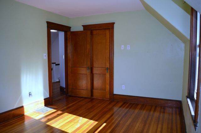 35 Ruskindale Rd, Boston, MA 02136