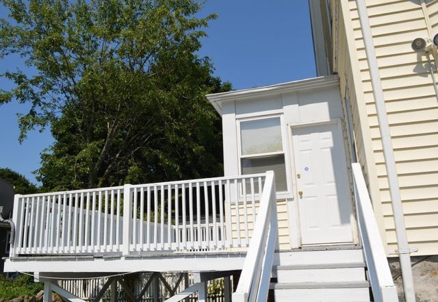 35 Ruskindale Rd, Boston, MA 02136
