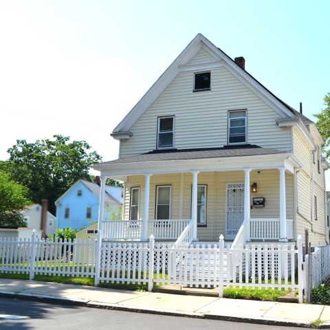 35 Ruskindale Rd, Boston, MA 02136