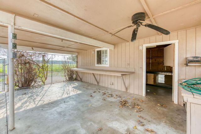 17281 E Belmont Avenue, Sanger, CA 93657