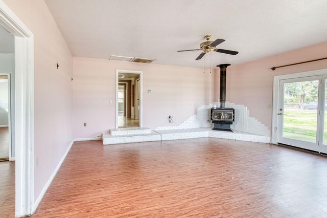 17281 E Belmont Avenue, Sanger, CA 93657