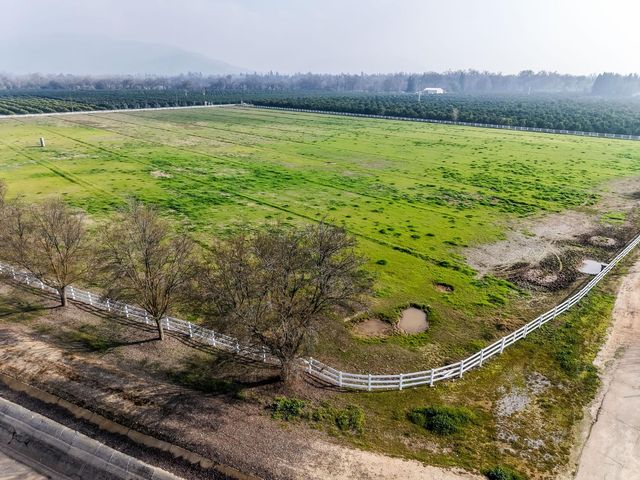 17281 E Belmont Avenue, Sanger, CA 93657