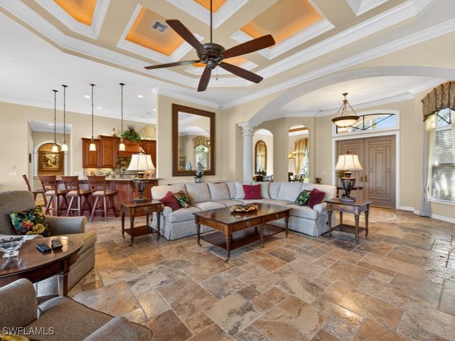 7545 Snead CT, Naples, FL 34113