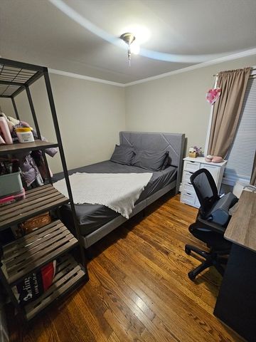 39 Lake St, Webster, MA 01570