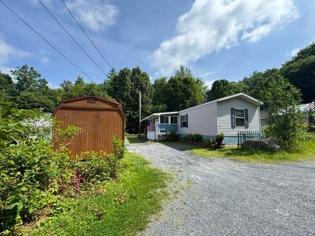 60 Tori Lane, Bennington, VT 05201