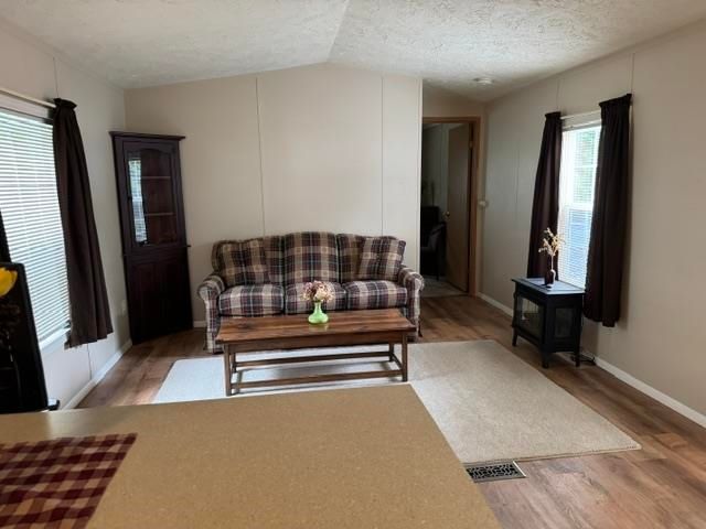 60 Tori Lane, Bennington, VT 05201