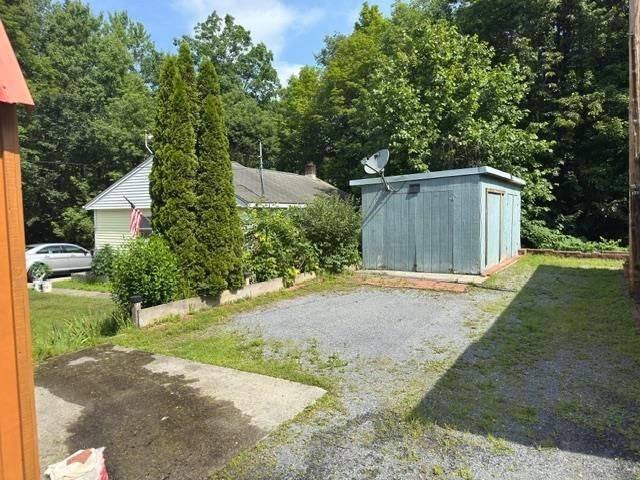 60 Tori Lane, Bennington, VT 05201