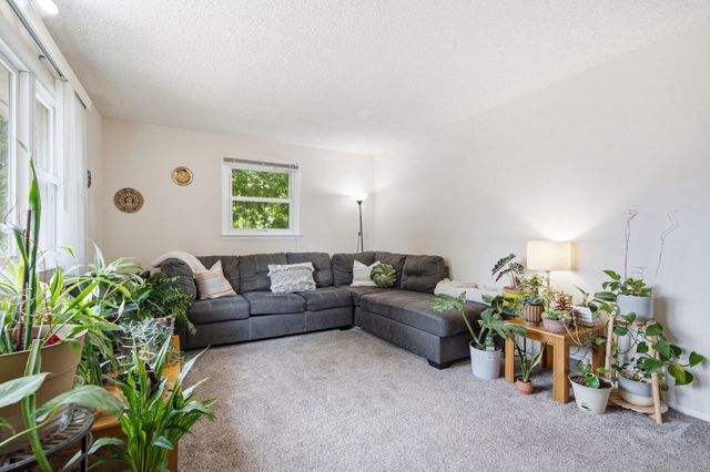 103 DICKINSON AVE, Hamilton, NJ 08629