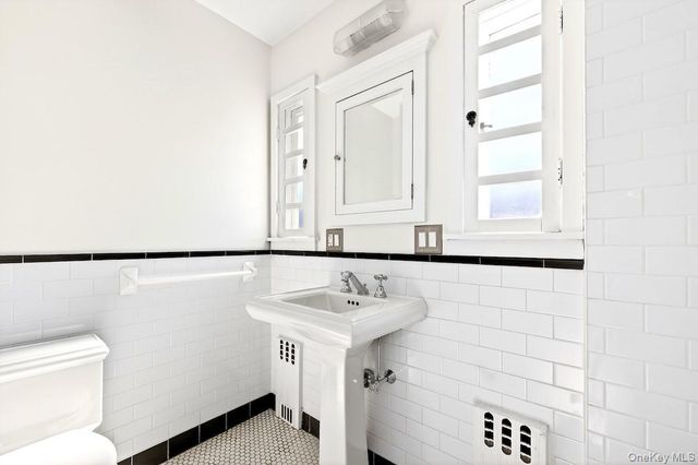 48 Fenwick Road, Hastings-on-hudson, NY 10706