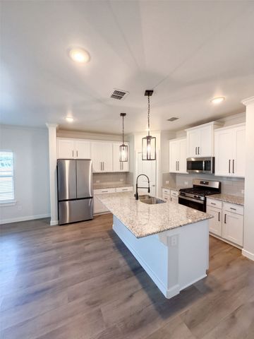 402 N Race Street, Tioga, TX 76271