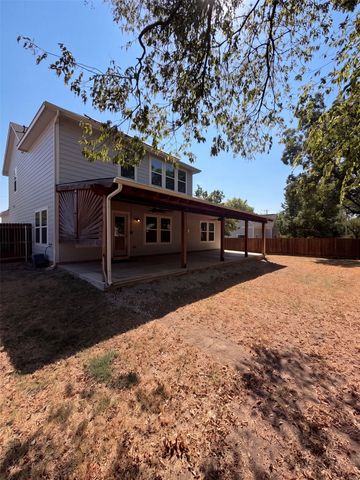 402 N Race Street, Tioga, TX 76271