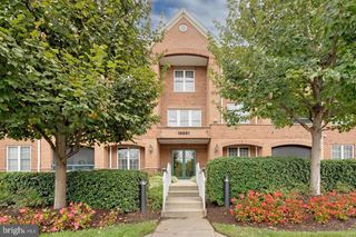 13891 CHELMSFORD DR #304, Gainesville, VA 20155