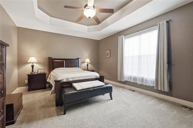 15624 W 61st Street, Shawnee, KS 66217