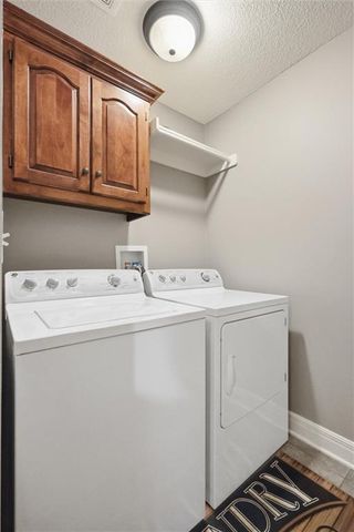 15624 W 61st Street, Shawnee, KS 66217