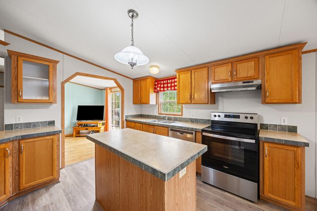 22 County Park Road, Frenchburg, KY 40322