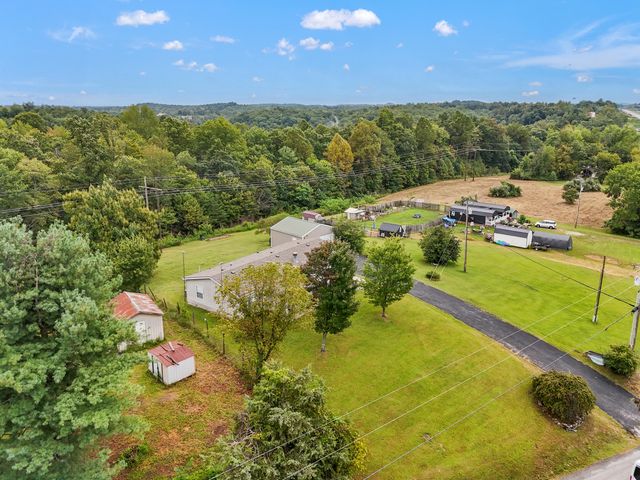 22 County Park Road, Frenchburg, KY 40322