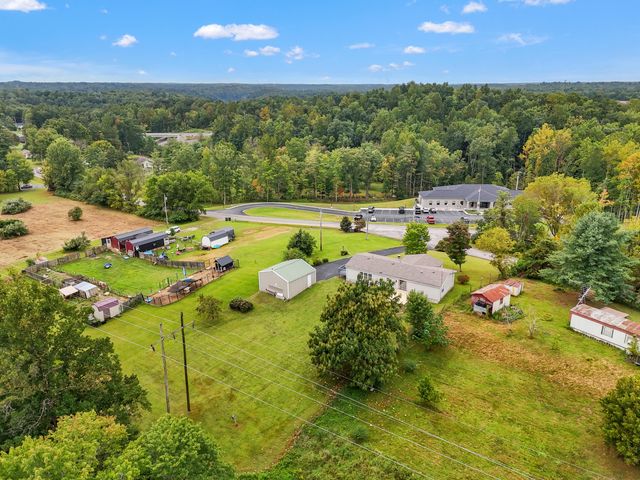 22 County Park Road, Frenchburg, KY 40322