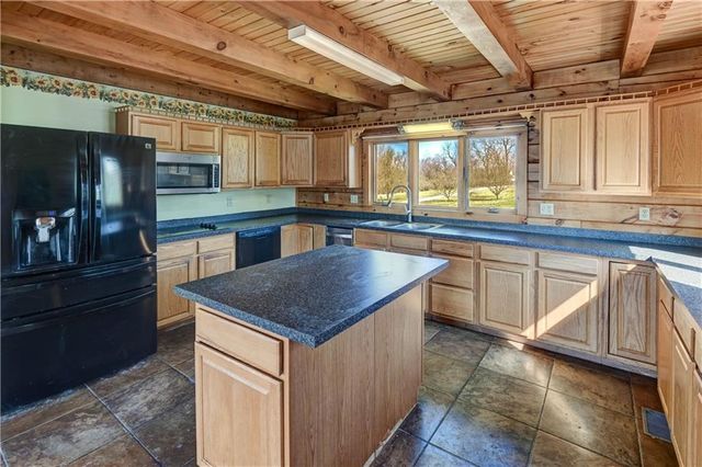 17301 E Kentucky Road, Independence, MO 64058