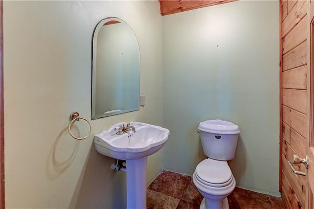 17301 E Kentucky Road, Independence, MO 64058