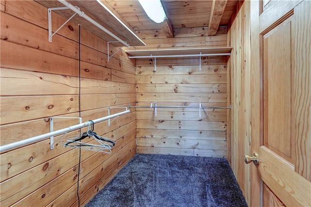 17301 E Kentucky Road, Independence, MO 64058