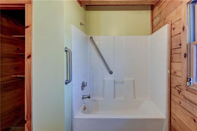 17301 E Kentucky Road, Independence, MO 64058