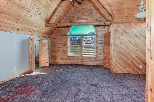 17301 E Kentucky Road, Independence, MO 64058