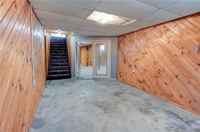 17301 E Kentucky Road, Independence, MO 64058