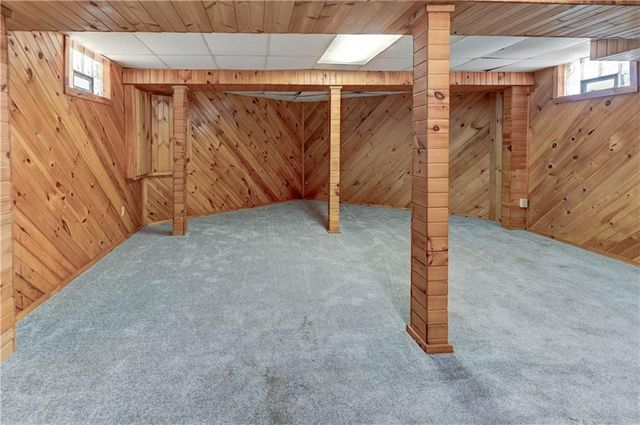 17301 E Kentucky Road, Independence, MO 64058