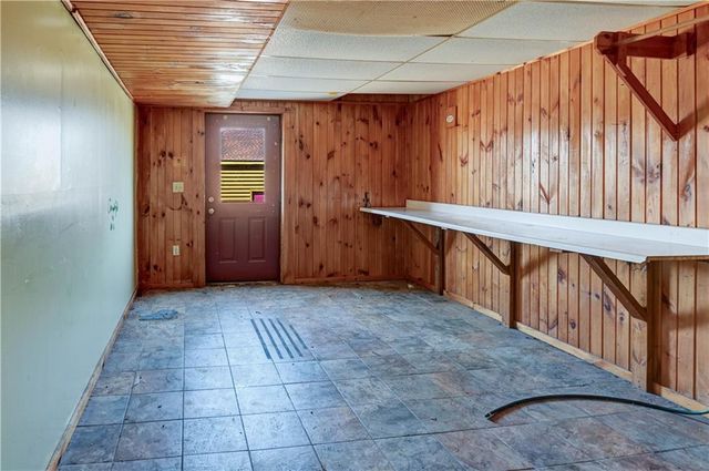 17301 E Kentucky Road, Independence, MO 64058