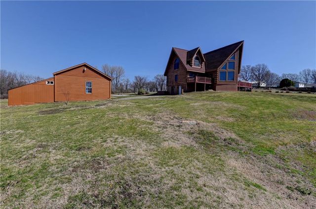 17301 E Kentucky Road, Independence, MO 64058