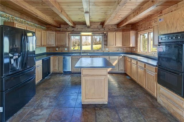 17301 E Kentucky Road, Independence, MO 64058