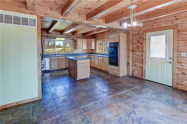 17301 E Kentucky Road, Independence, MO 64058