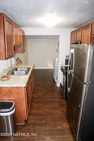 386 WOODSIDE Drive, Orange Park, FL 32073