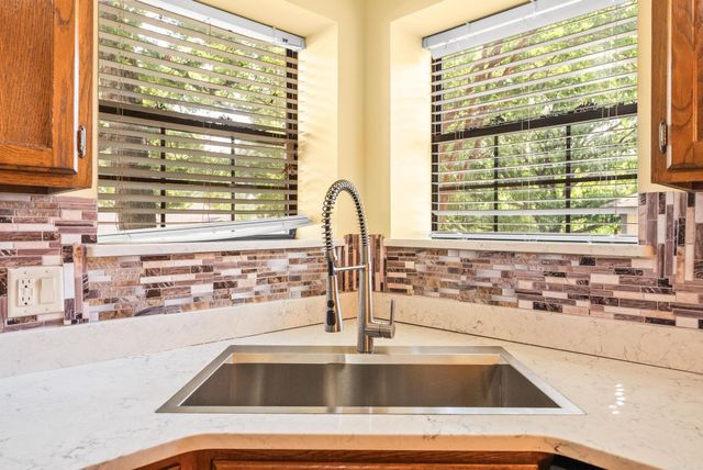 10 Pinto Point, Little Rock, AR 72211