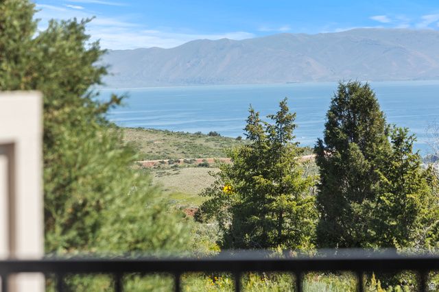 1205 S LAKEVIEW, Garden City, UT 84028