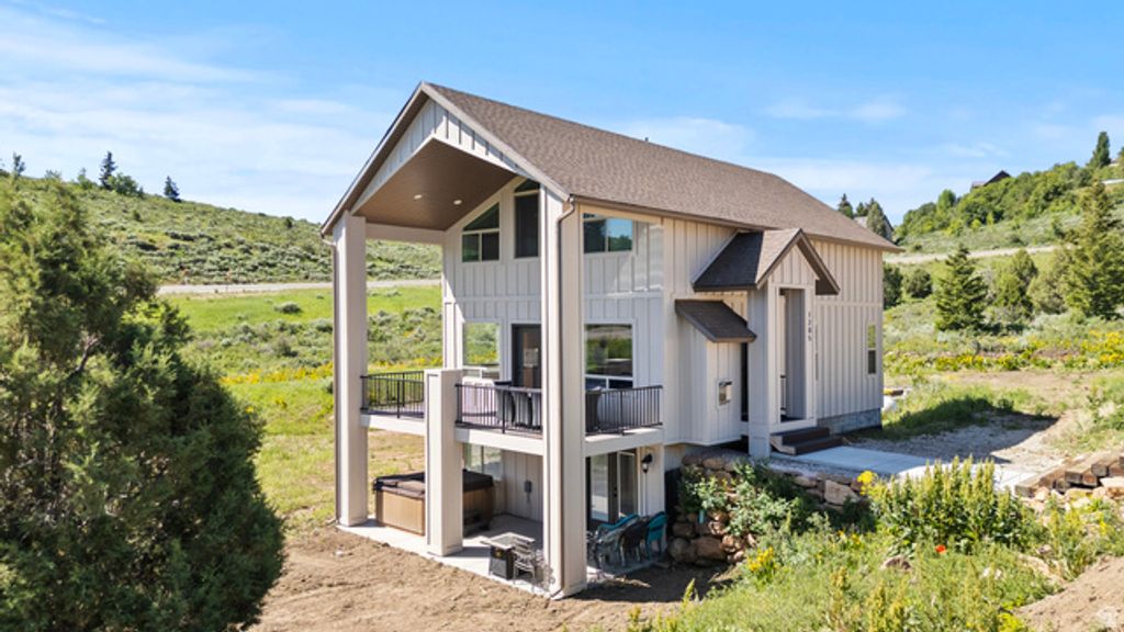 1205 S LAKEVIEW, Garden City, UT 84028