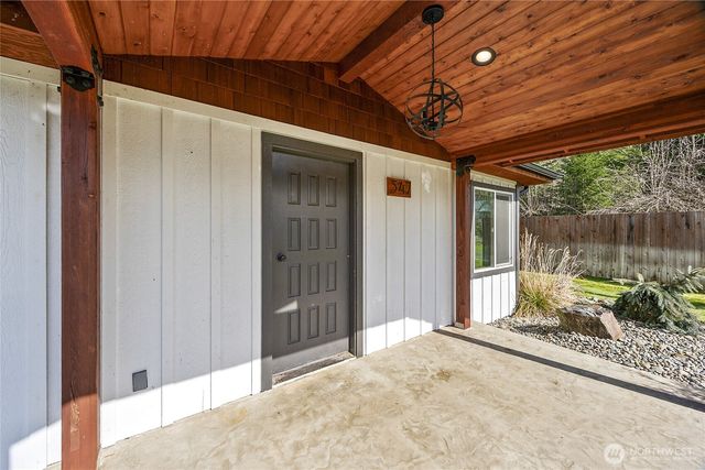 547 Silverbrook Road, Randle, WA 98377