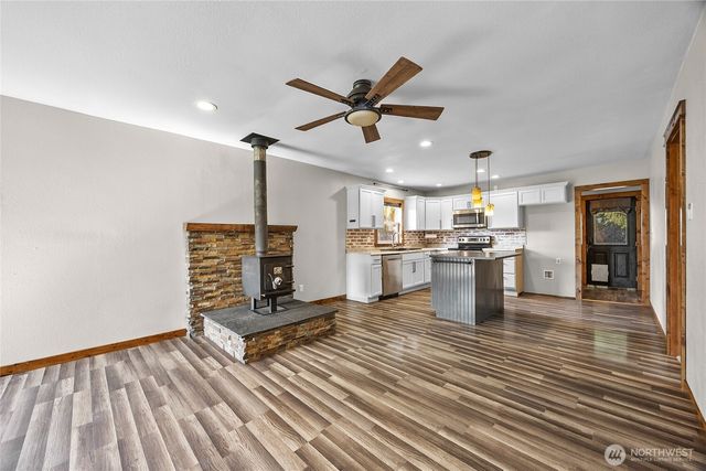 547 Silverbrook Road, Randle, WA 98377