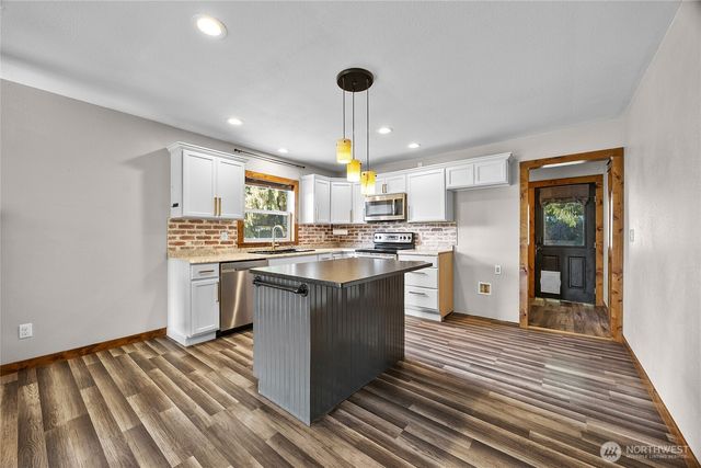 547 Silverbrook Road, Randle, WA 98377