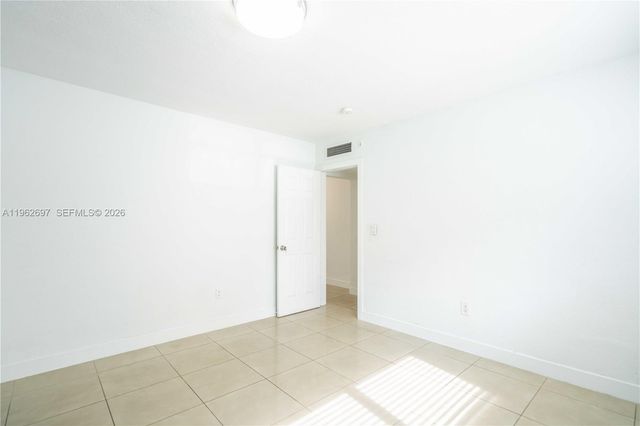 1940 Biarritz Dr 9, Miami Beach, FL 33141