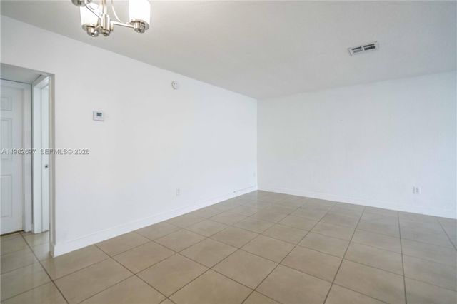 1940 Biarritz Dr 9, Miami Beach, FL 33141