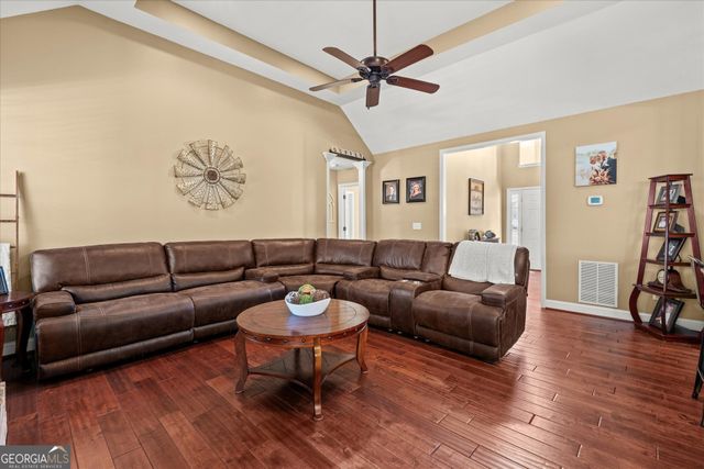 101 Burchfield Run, Carrollton, GA 30116