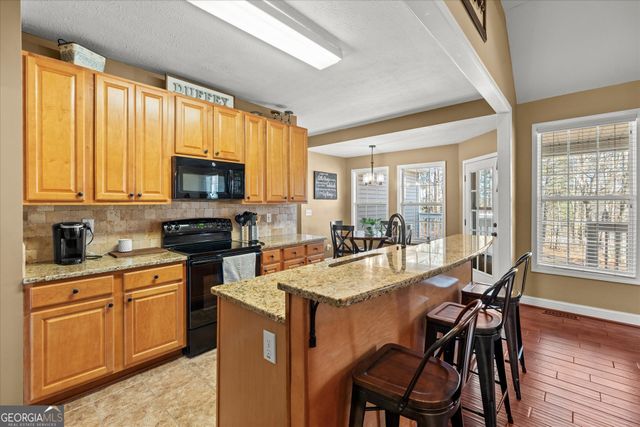 101 Burchfield Run, Carrollton, GA 30116