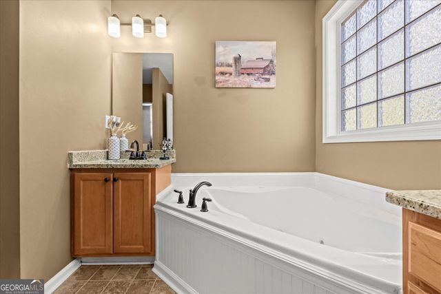 101 Burchfield Run, Carrollton, GA 30116